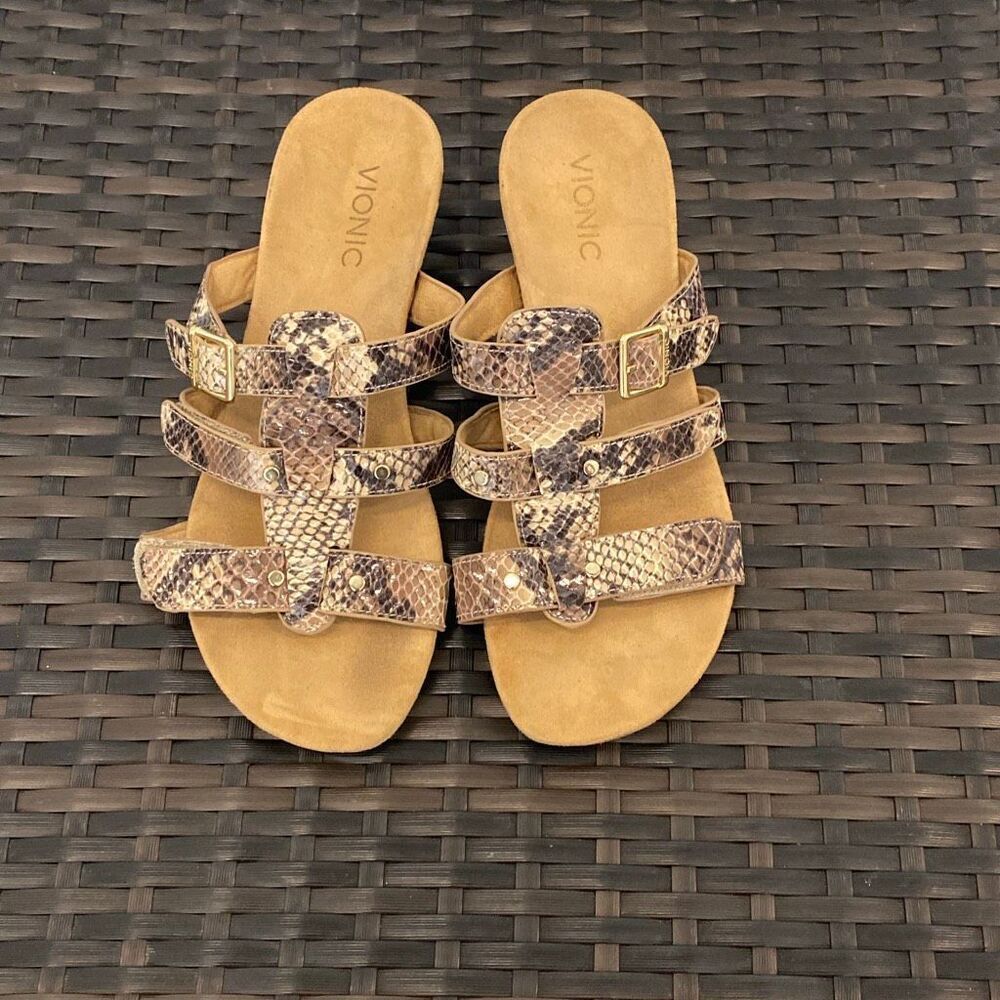 Vionic Radia snake, print, strappy , wedge sandals, women’s size 8
